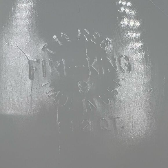 Vintage TM Reg Fire King Casserole Dish Peach Luster 2 qt - Picture 8 of 8